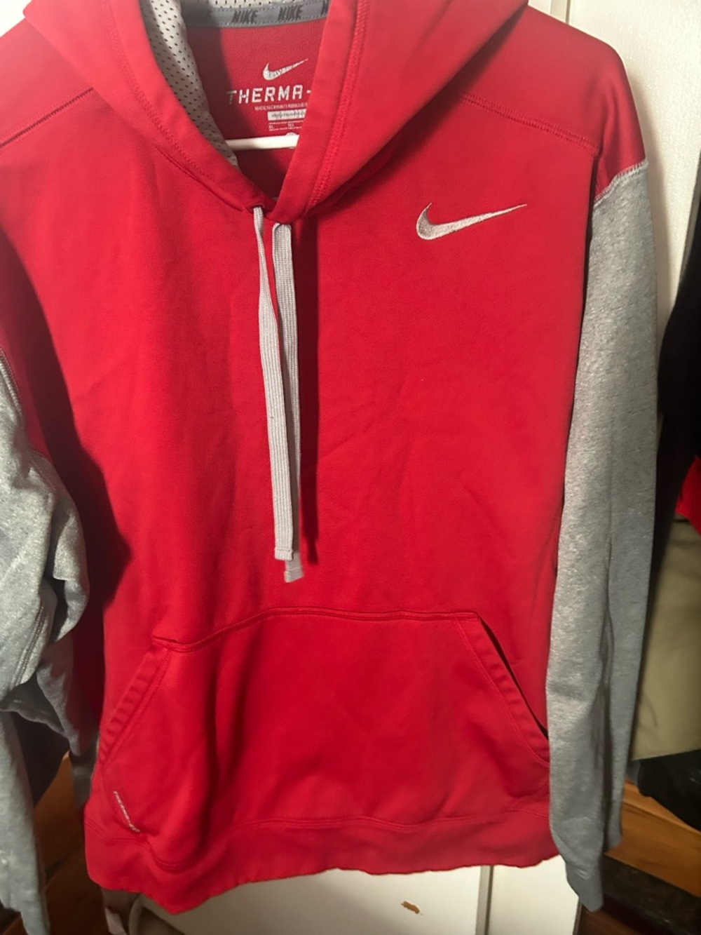 Multiple Mens NIKE XL Hoodies (read description) - Picture 4 of 6